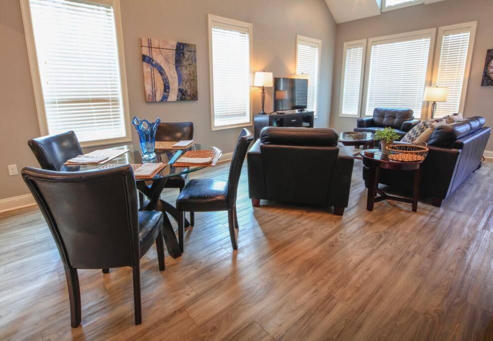 Luxury 2 Bedroom Townhouse #3 Lake Charles Esterno foto