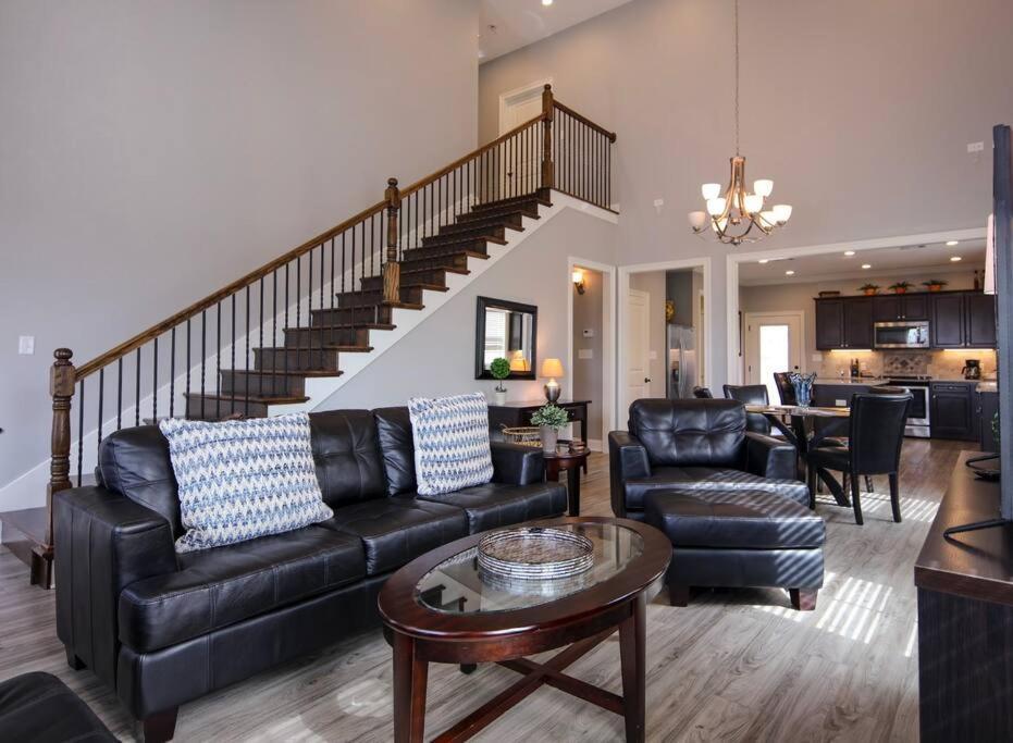 Luxury 2 Bedroom Townhouse #3 Lake Charles Esterno foto